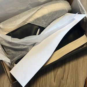 Brand new TOMS Paxton Black Leather/faux Fur size 12